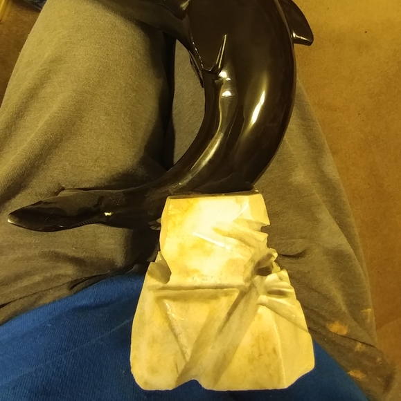 Marble Dolphin Sculpture - Picture 3 of 6